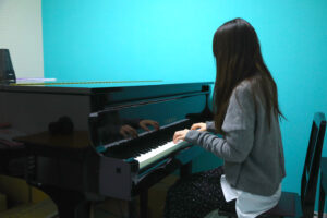 ピアノ　レンタルスタジオ